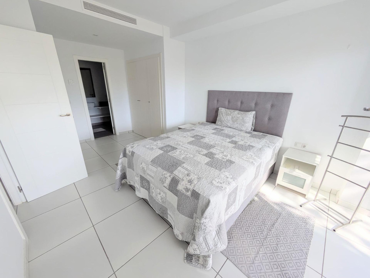Se vende Villa - Chalet de 4 dormitorios en Costa Del Sol, Málaga, España