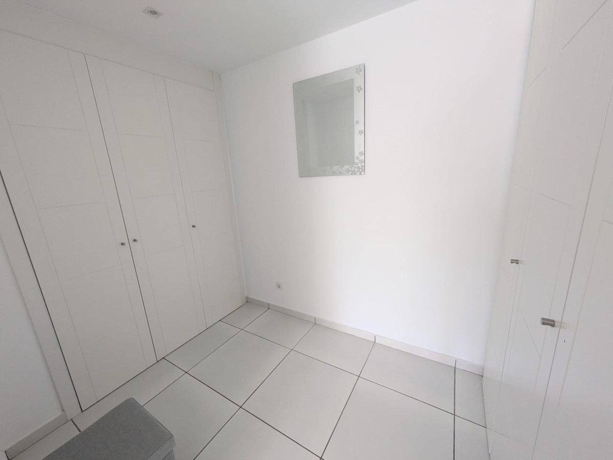 Se vende Villa - Chalet de 4 dormitorios en Costa Del Sol, Málaga, España