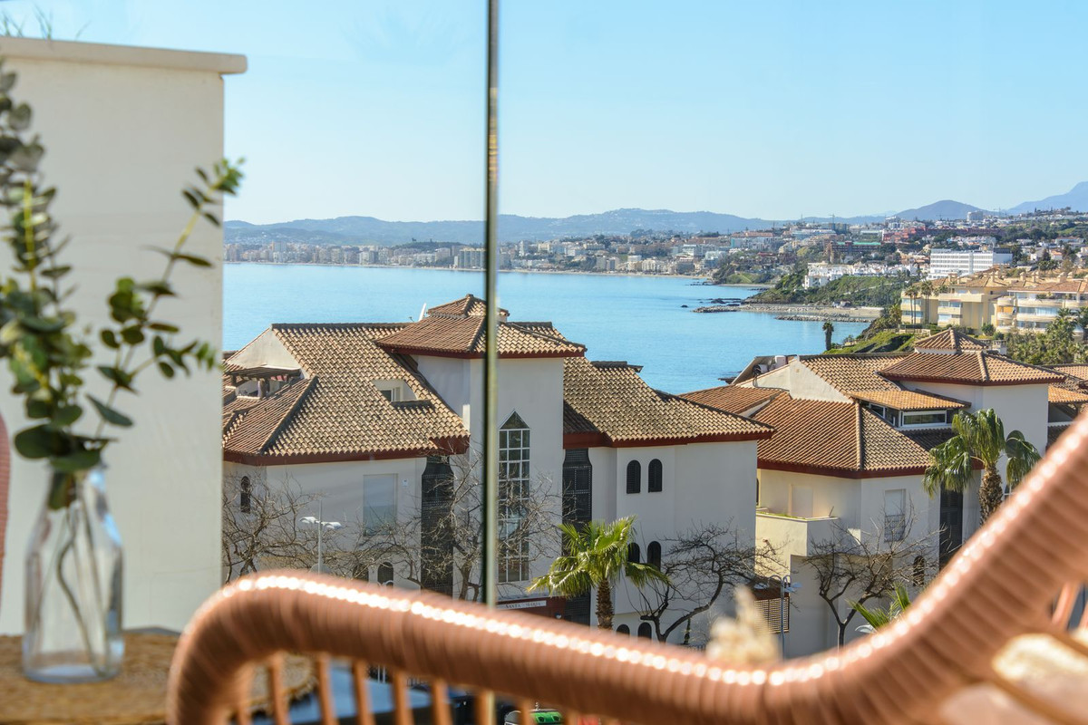 3 Bed Apartment for sale in Torrequebrada Costa Del Sol, Málaga, Spain