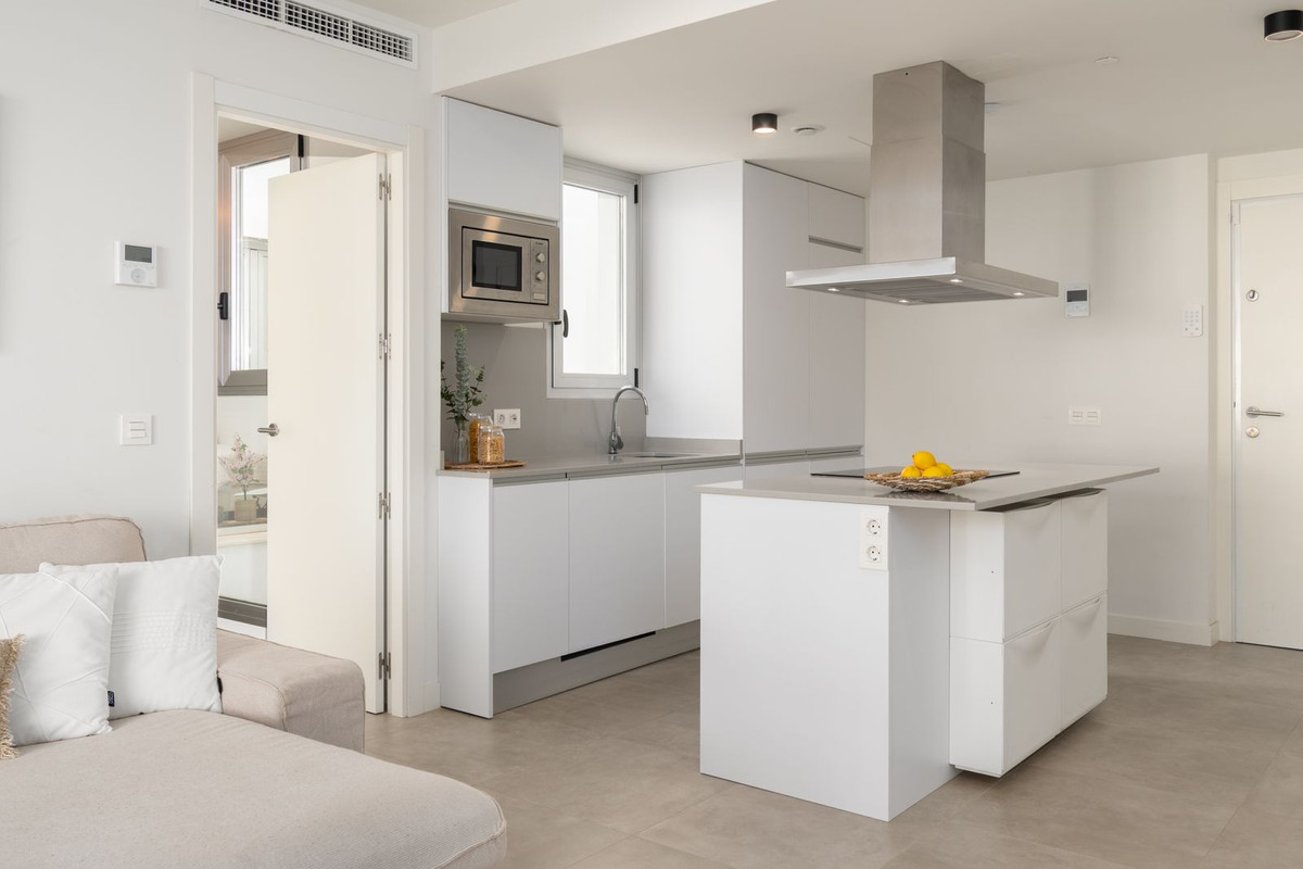 3 Bed Apartment for sale in Torrequebrada Costa Del Sol, Málaga, Spain