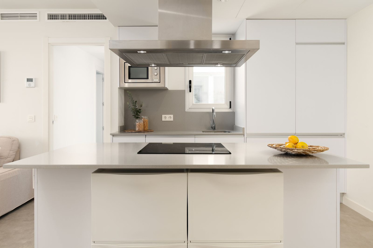 3 Bed Apartment for sale in Torrequebrada Costa Del Sol, Málaga, Spain