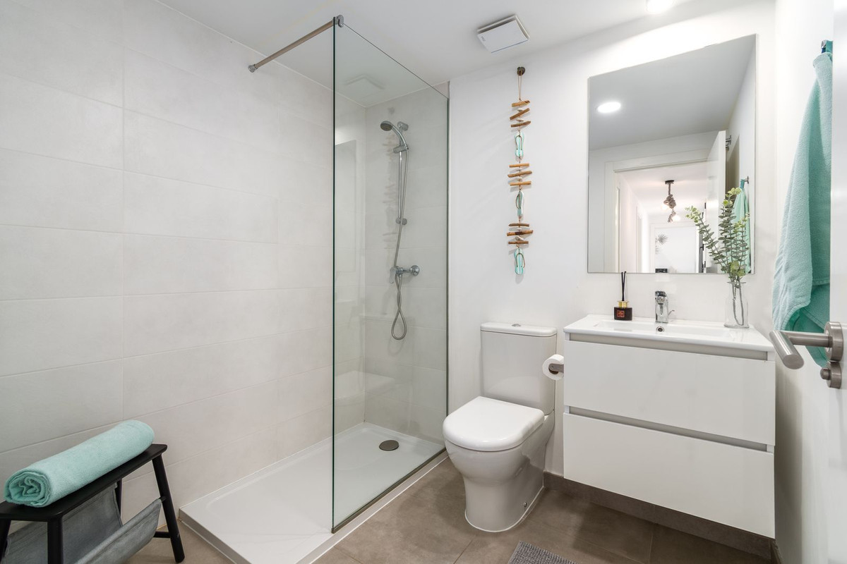 3 Bed Apartment for sale in Torrequebrada Costa Del Sol, Málaga, Spain