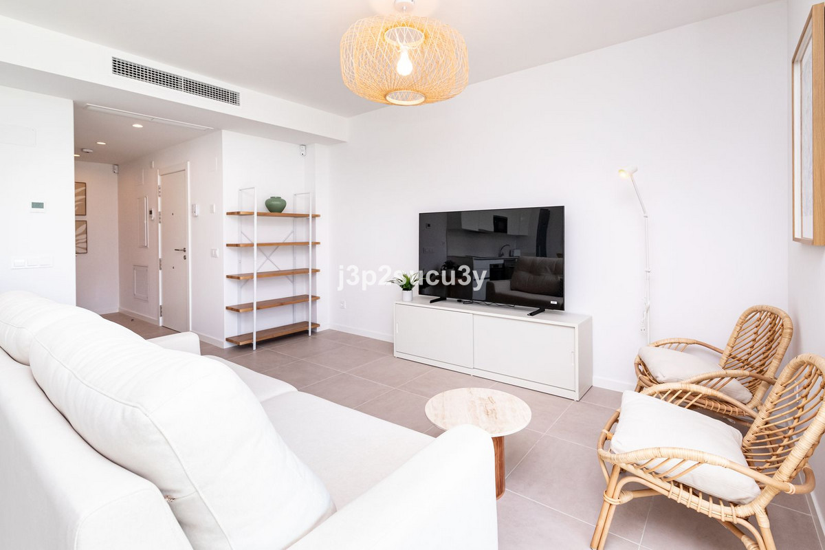 Se vende Apartamento Planta Media de 2 dormitorios en Costa Del Sol, Málaga, España
