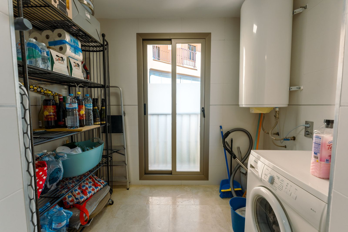 2 Bed Apartment for sale in Atalaya Costa Del Sol, Málaga, Spain