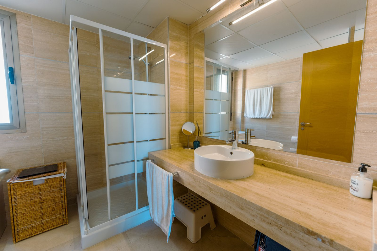 2 Bed Apartment for sale in Atalaya Costa Del Sol, Málaga, Spain