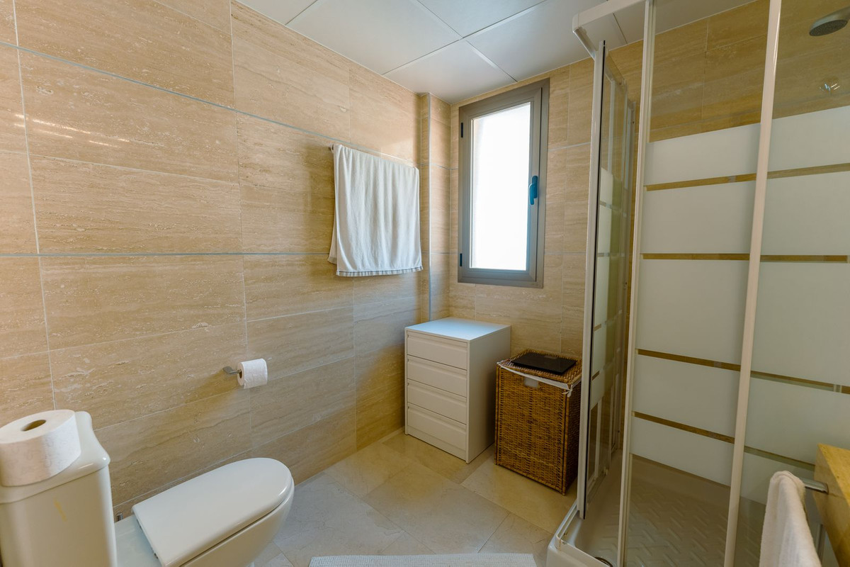 2 Bed Apartment for sale in Atalaya Costa Del Sol, Málaga, Spain
