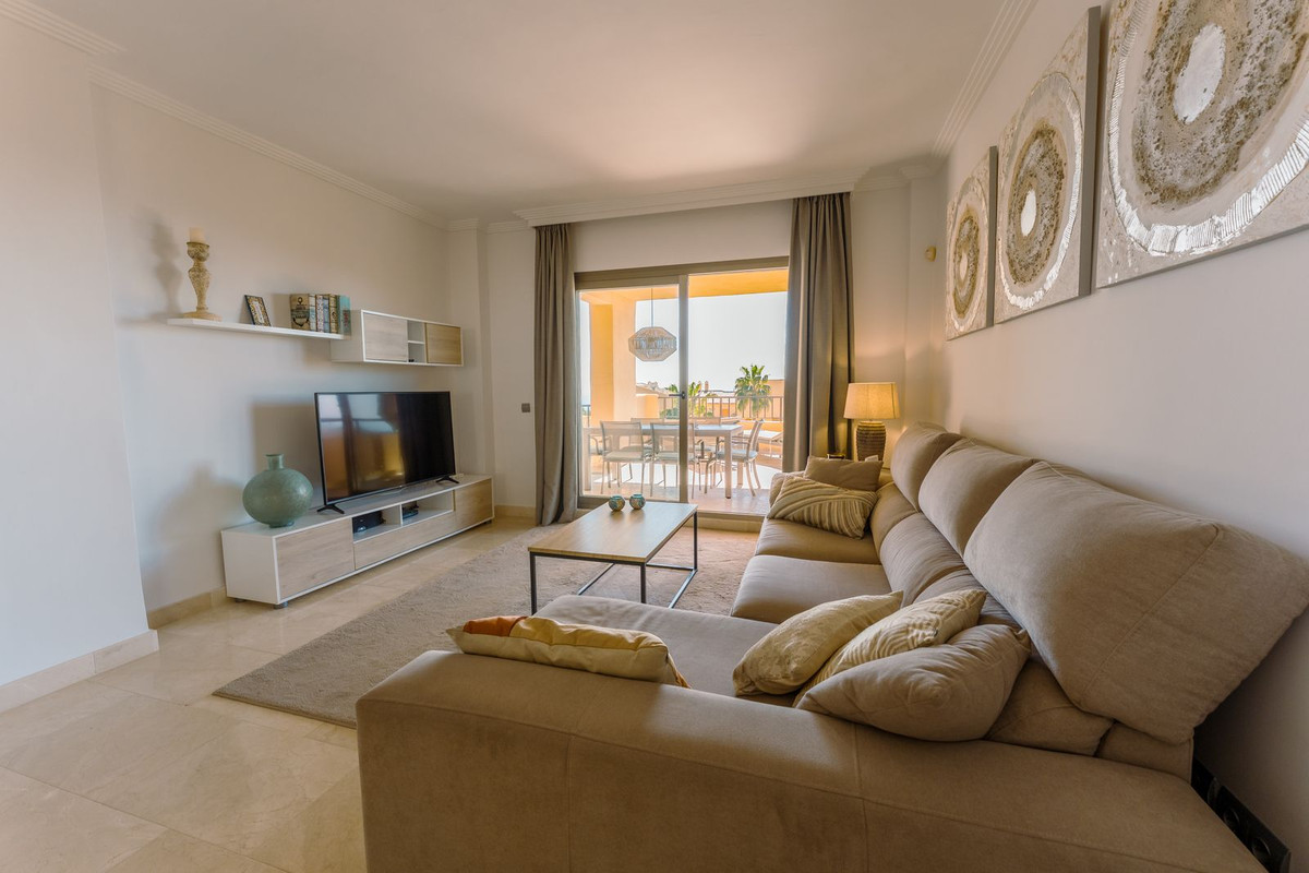 2 Bed Apartment for sale in Atalaya Costa Del Sol, Málaga, Spain