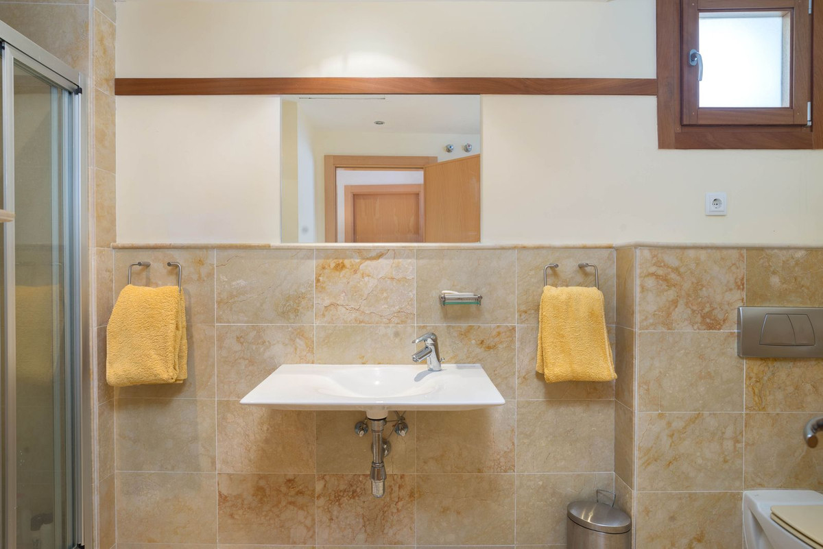 3 Bed Apartment for sale in Altos De Los Monteros Costa Del Sol, Málaga, Spain