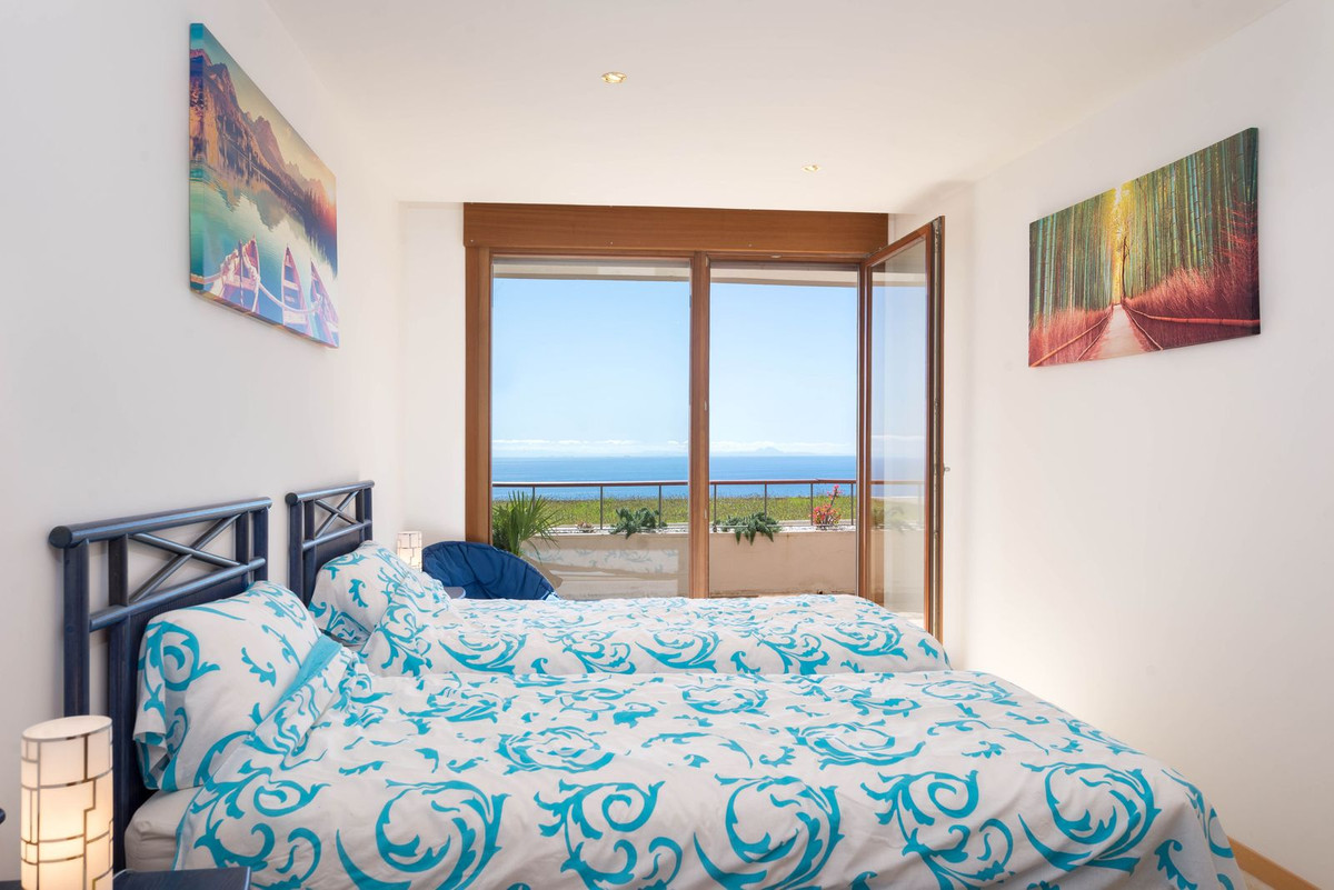 3 Bed Apartment for sale in Altos De Los Monteros Costa Del Sol, Málaga, Spain