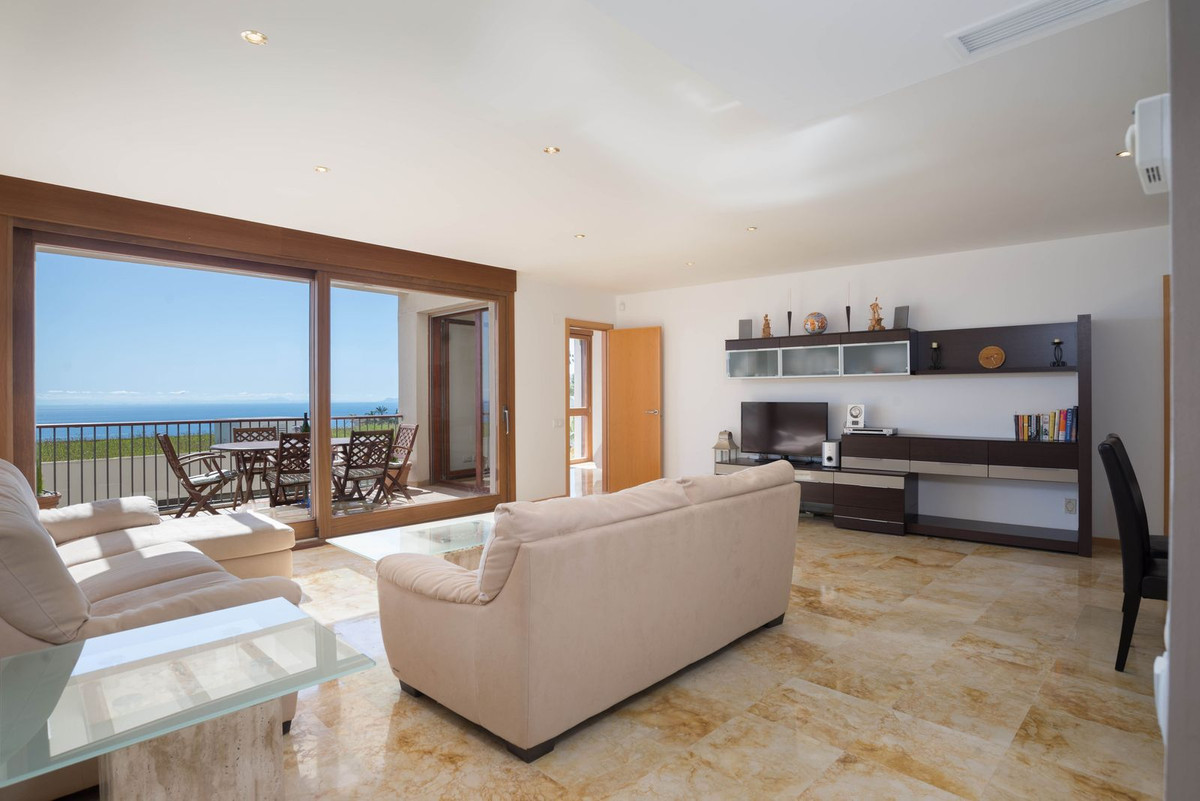 3 Bed Apartment for sale in Altos De Los Monteros Costa Del Sol, Málaga, Spain