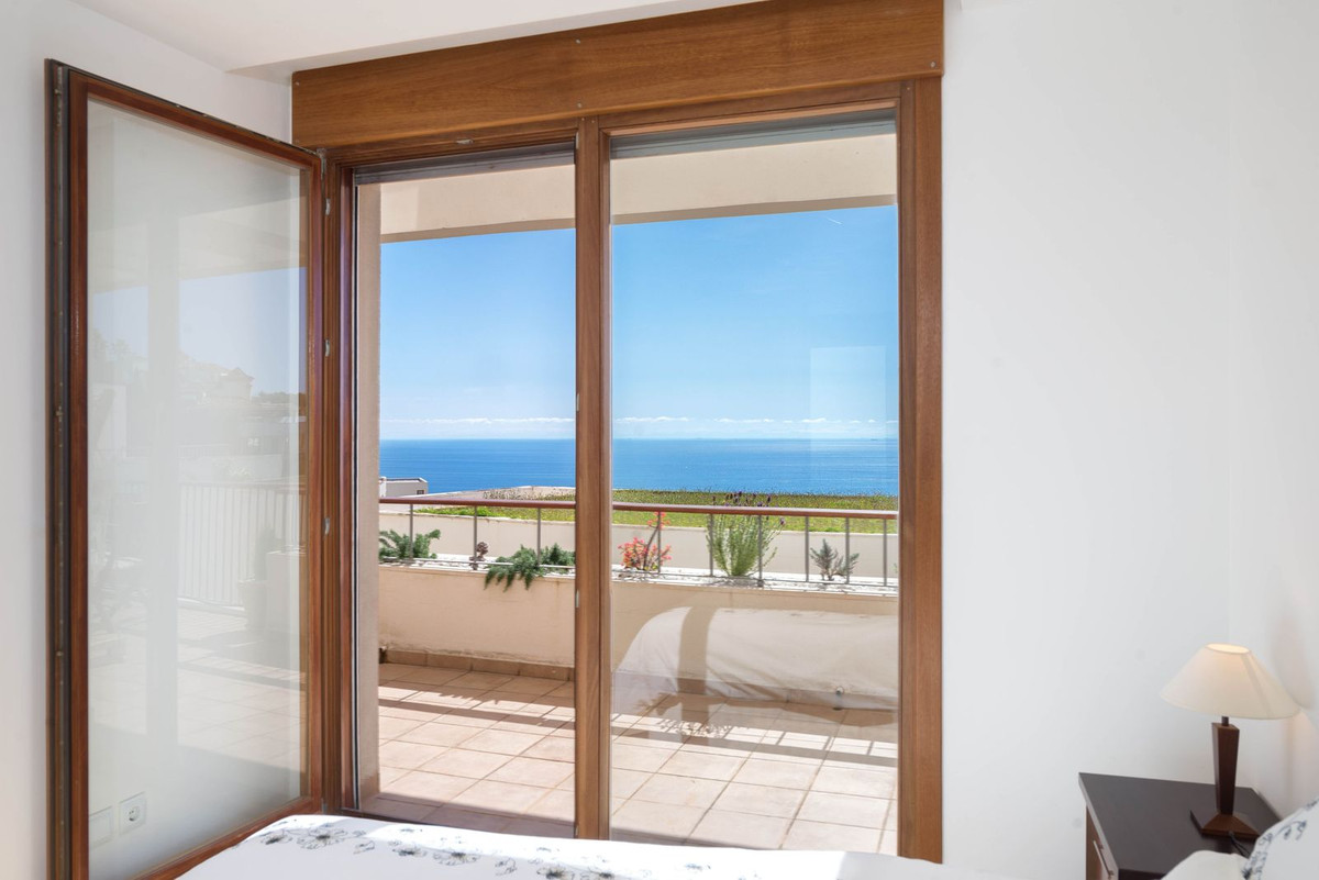 3 Bed Apartment for sale in Altos De Los Monteros Costa Del Sol, Málaga, Spain