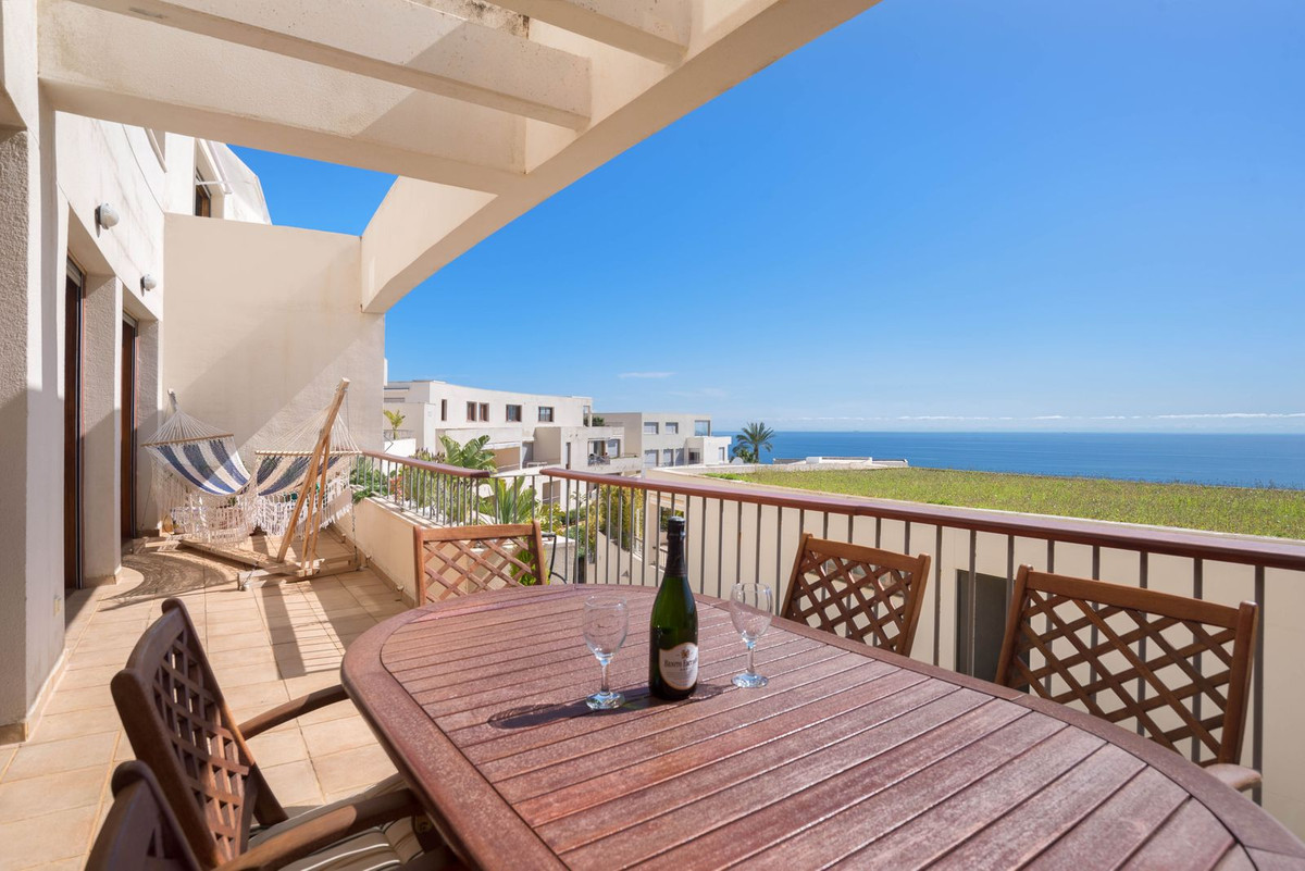 3 Bed Apartment for sale in Altos De Los Monteros Costa Del Sol, Málaga, Spain