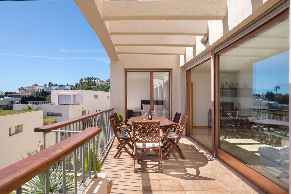 3 Bed Apartment for sale in Altos De Los Monteros Costa Del Sol, Málaga, Spain