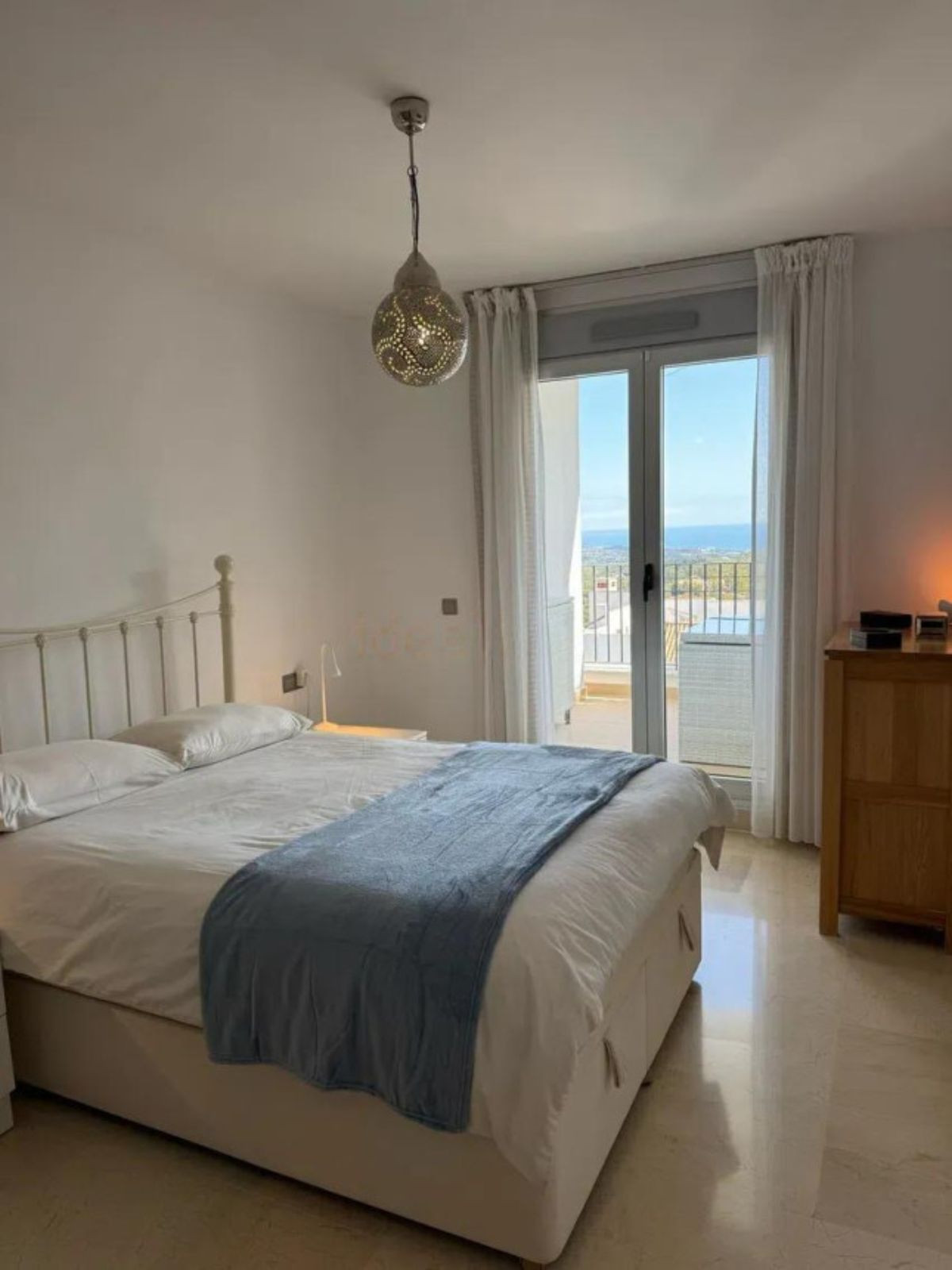Se vende Apartamento Planta Media de 3 dormitorios en Costa Del Sol, Málaga, España
