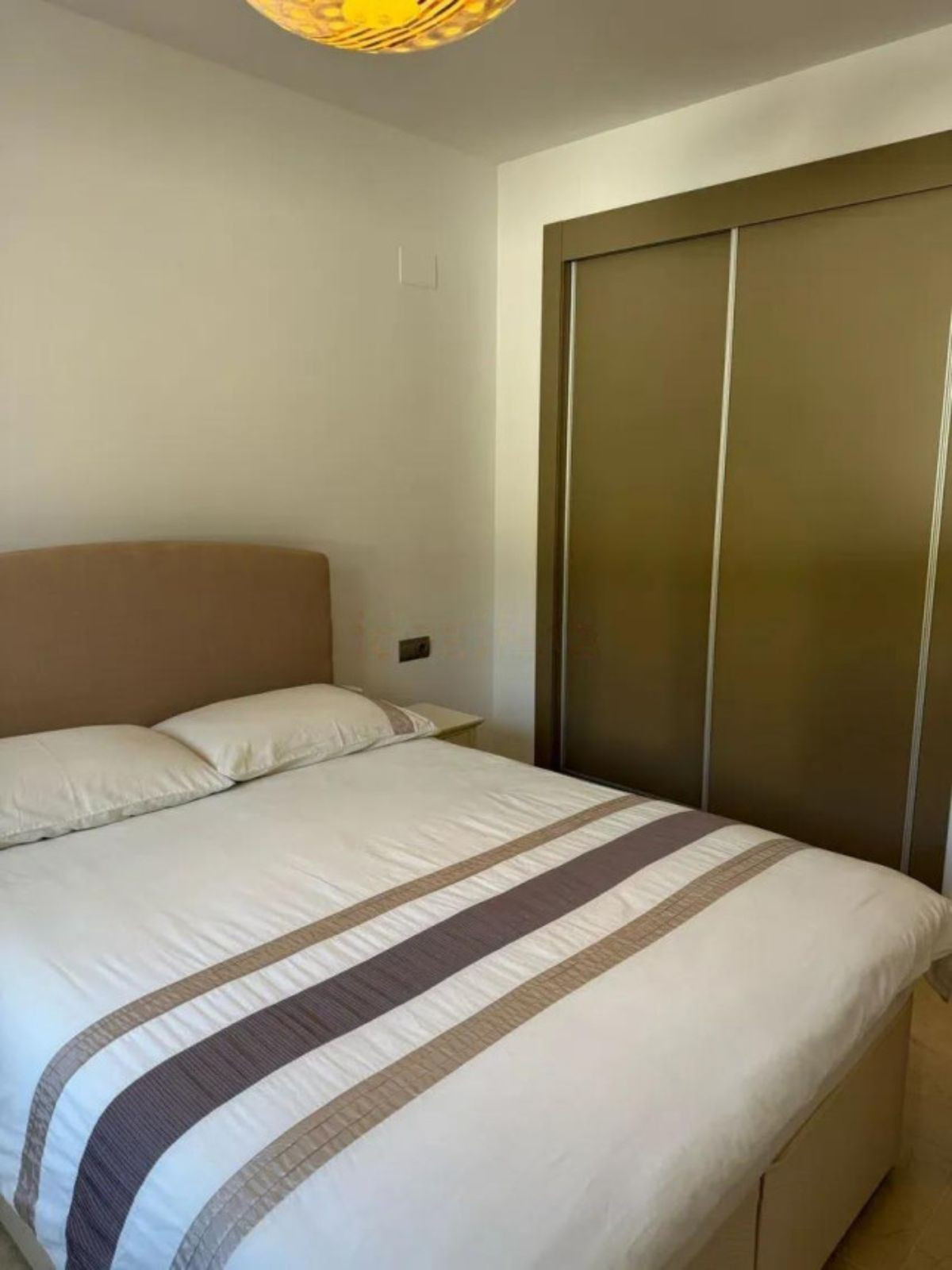 Se vende Apartamento Planta Media de 3 dormitorios en Costa Del Sol, Málaga, España