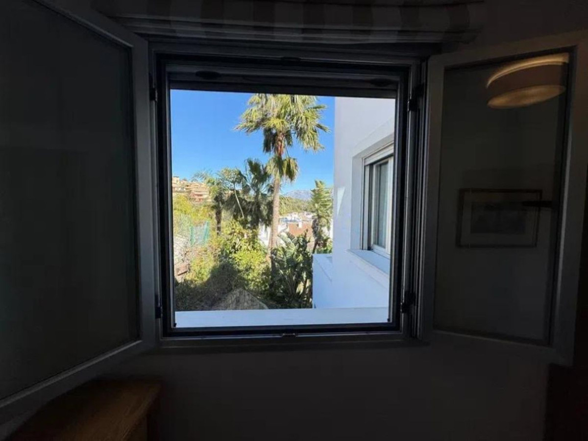 Se vende Apartamento Planta Media de 3 dormitorios en Costa Del Sol, Málaga, España