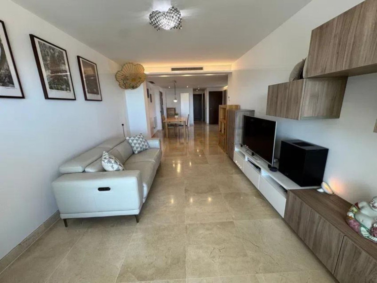Se vende Apartamento Planta Media de 3 dormitorios en Costa Del Sol, Málaga, España