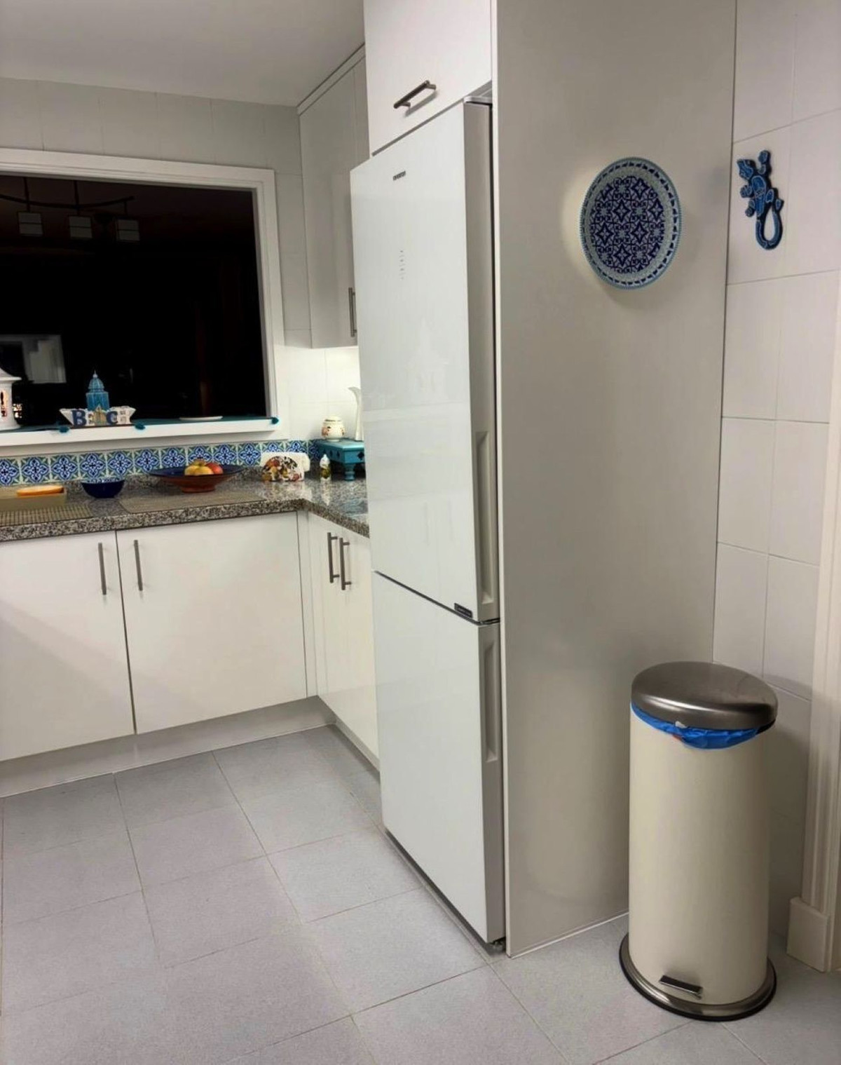 2 Bed Apartment for sale in La Duquesa Costa Del Sol, Málaga, Spain