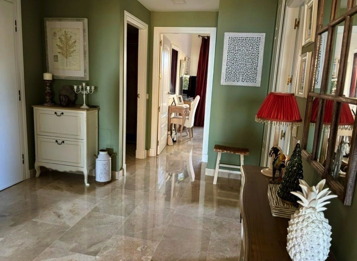 2 Bed Apartment for sale in La Duquesa Costa Del Sol, Málaga, Spain