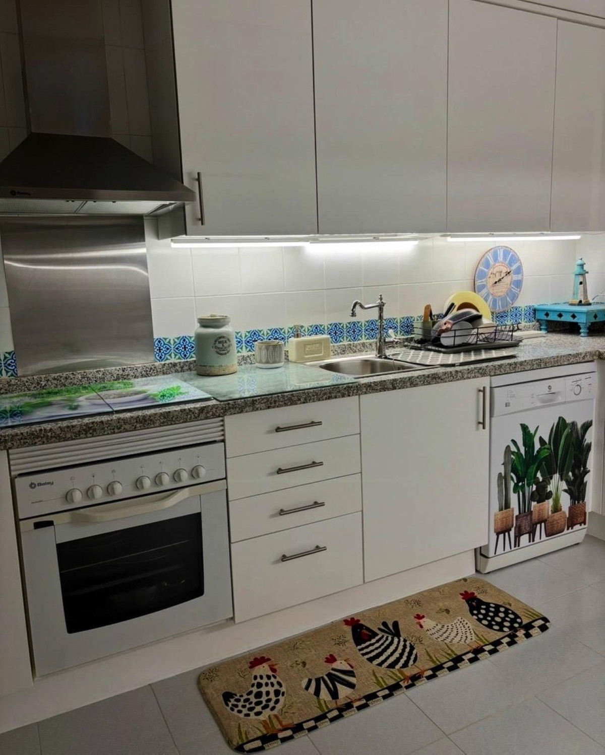 2 Bed Apartment for sale in La Duquesa Costa Del Sol, Málaga, Spain