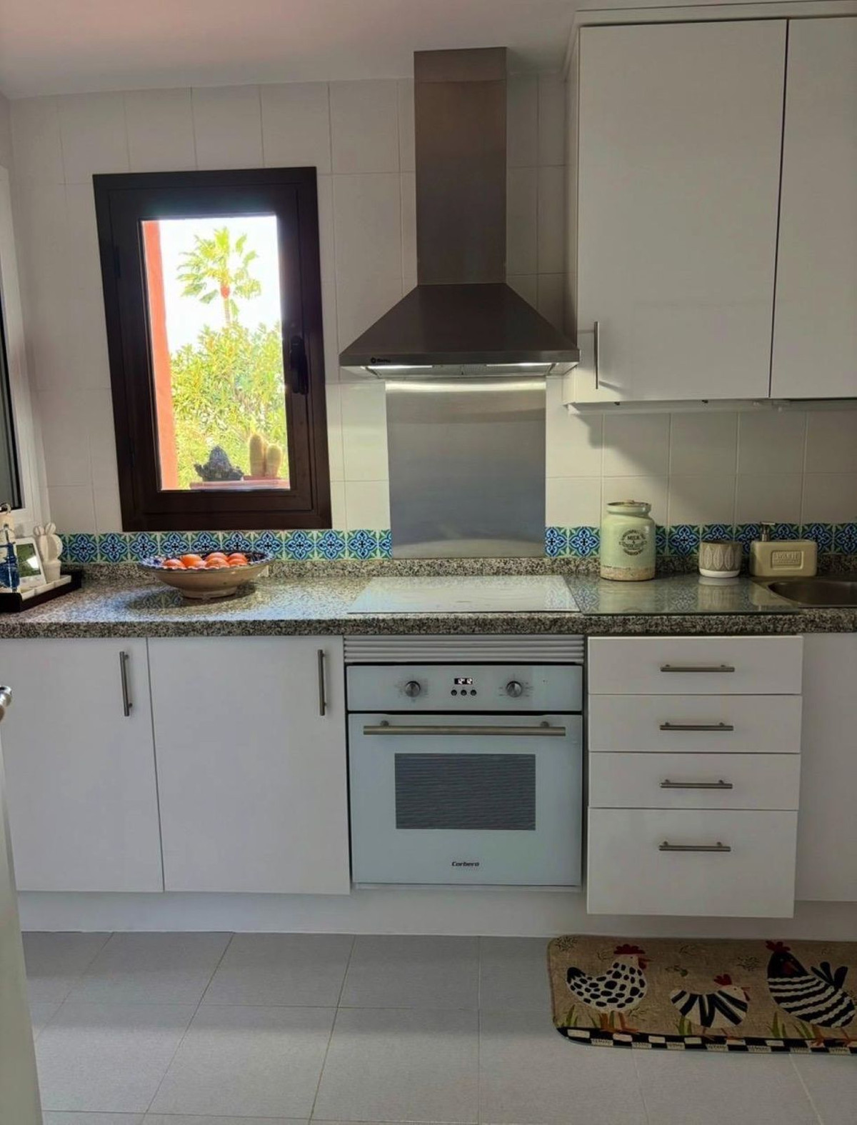 2 Bed Apartment for sale in La Duquesa Costa Del Sol, Málaga, Spain