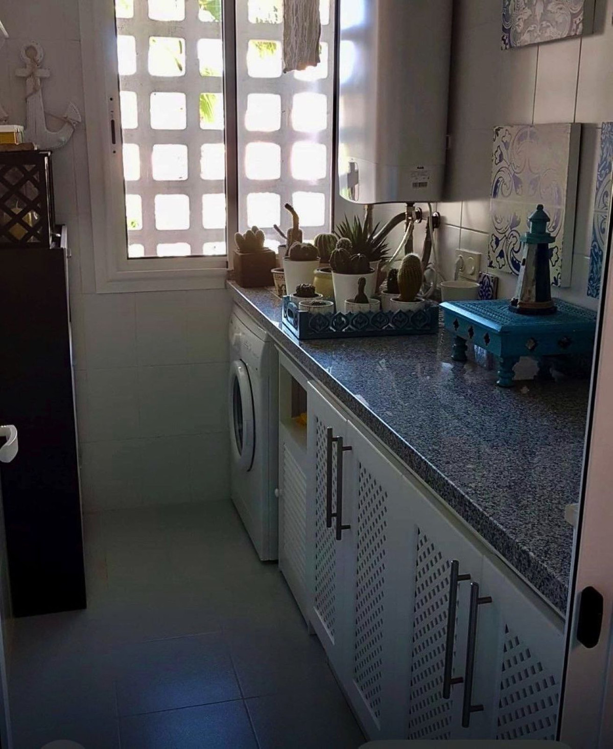 2 Bed Apartment for sale in La Duquesa Costa Del Sol, Málaga, Spain