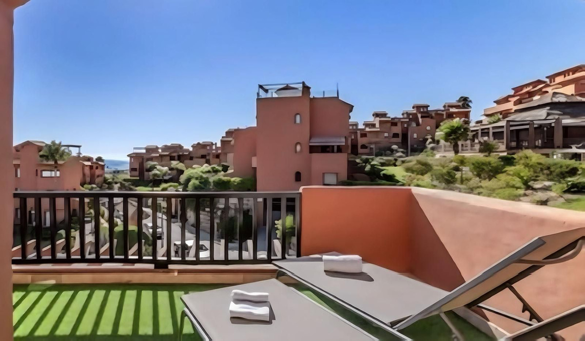 3 Bed Apartment for sale in Estepona Costa Del Sol, Málaga, Spain