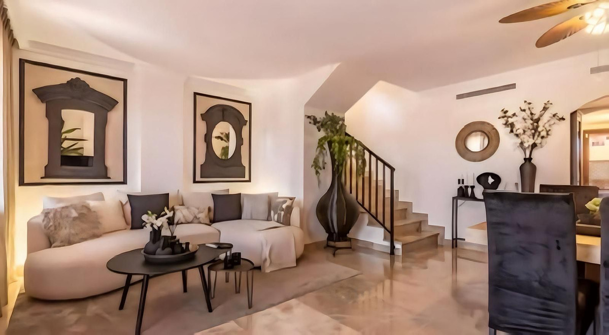 3 Bed Apartment for sale in Estepona Costa Del Sol, Málaga, Spain
