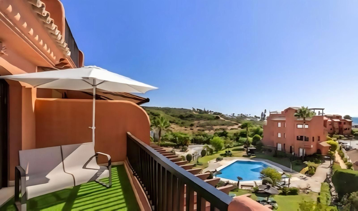 3 Bed Apartment for sale in Estepona Costa Del Sol, Málaga, Spain