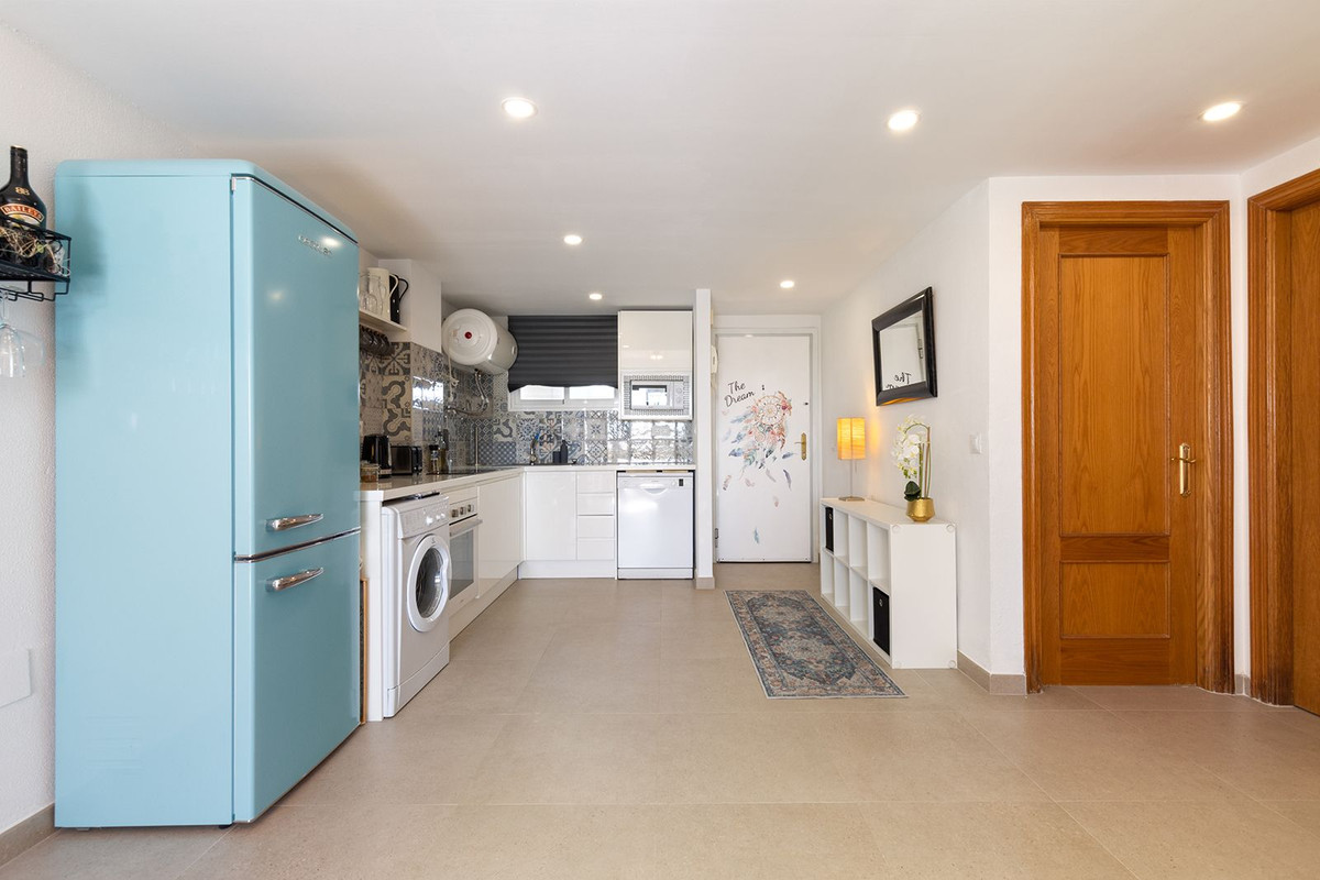 2 Bed Apartment for sale in La Carihuela Costa Del Sol, Málaga, Spain