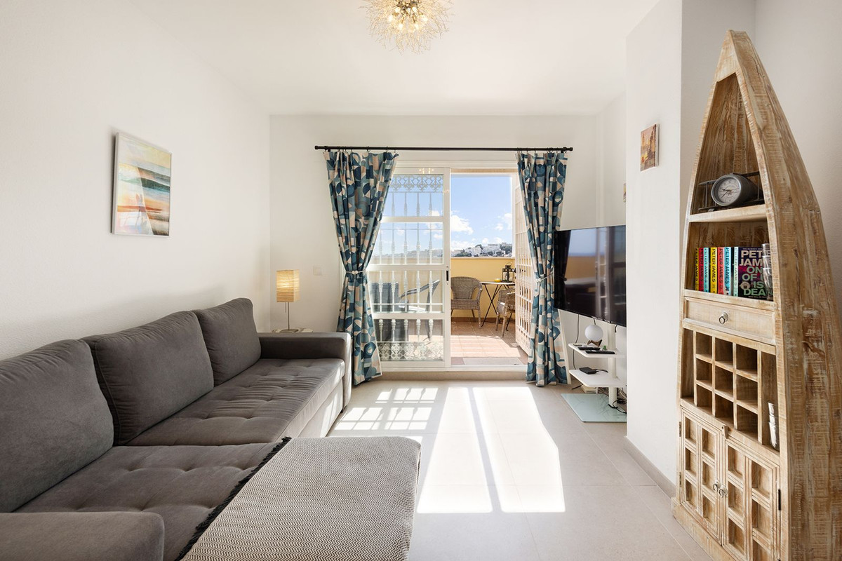 2 Bed Apartment for sale in La Carihuela Costa Del Sol, Málaga, Spain