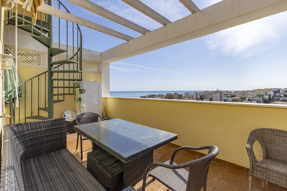 2 Bed Apartment for sale in La Carihuela Costa Del Sol, Málaga, Spain