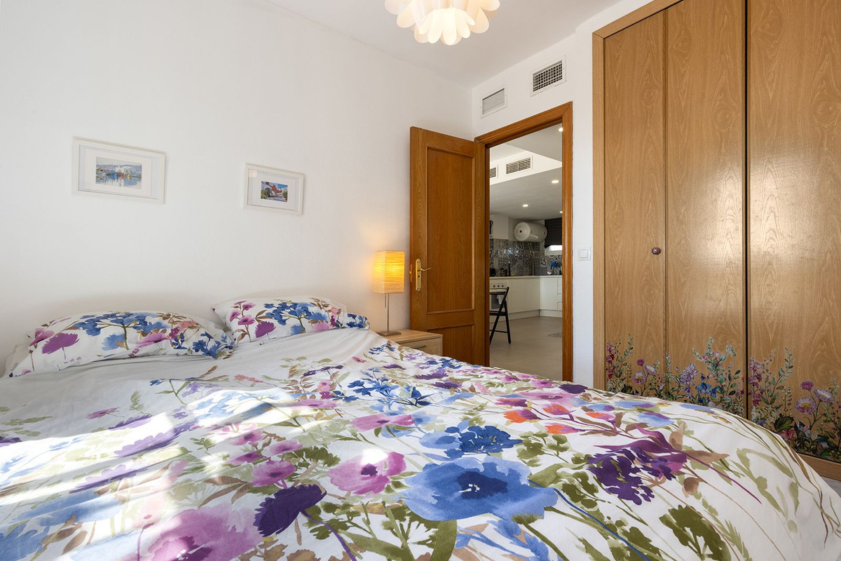 2 Bed Apartment for sale in La Carihuela Costa Del Sol, Málaga, Spain