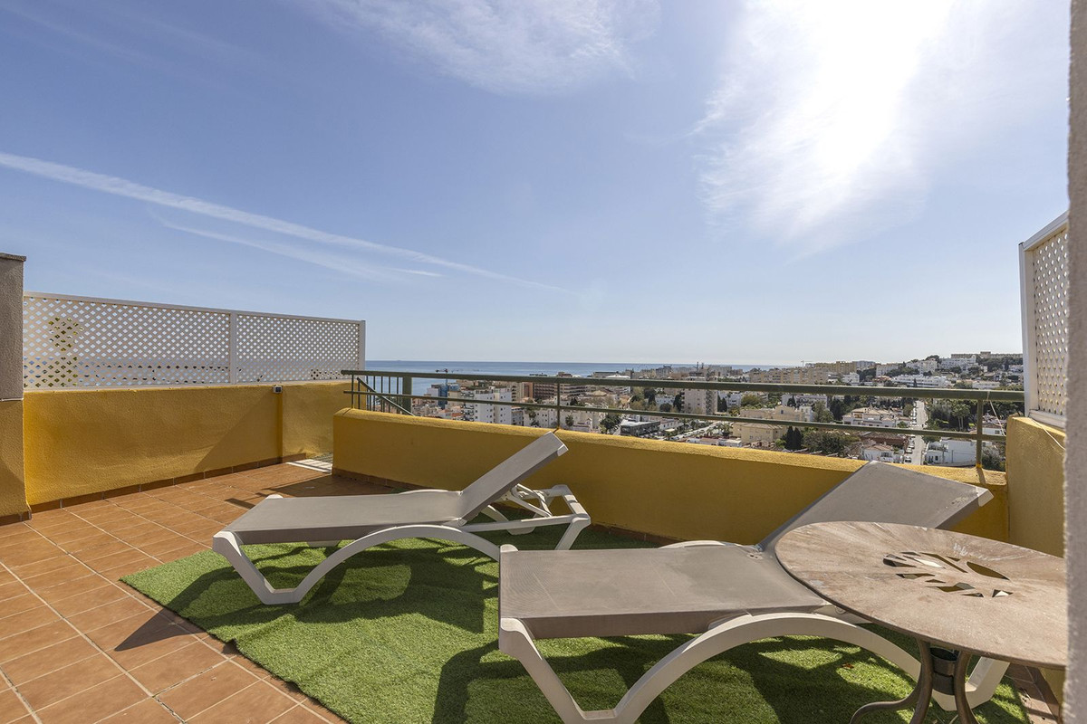 2 Bed Apartment for sale in La Carihuela Costa Del Sol, Málaga, Spain