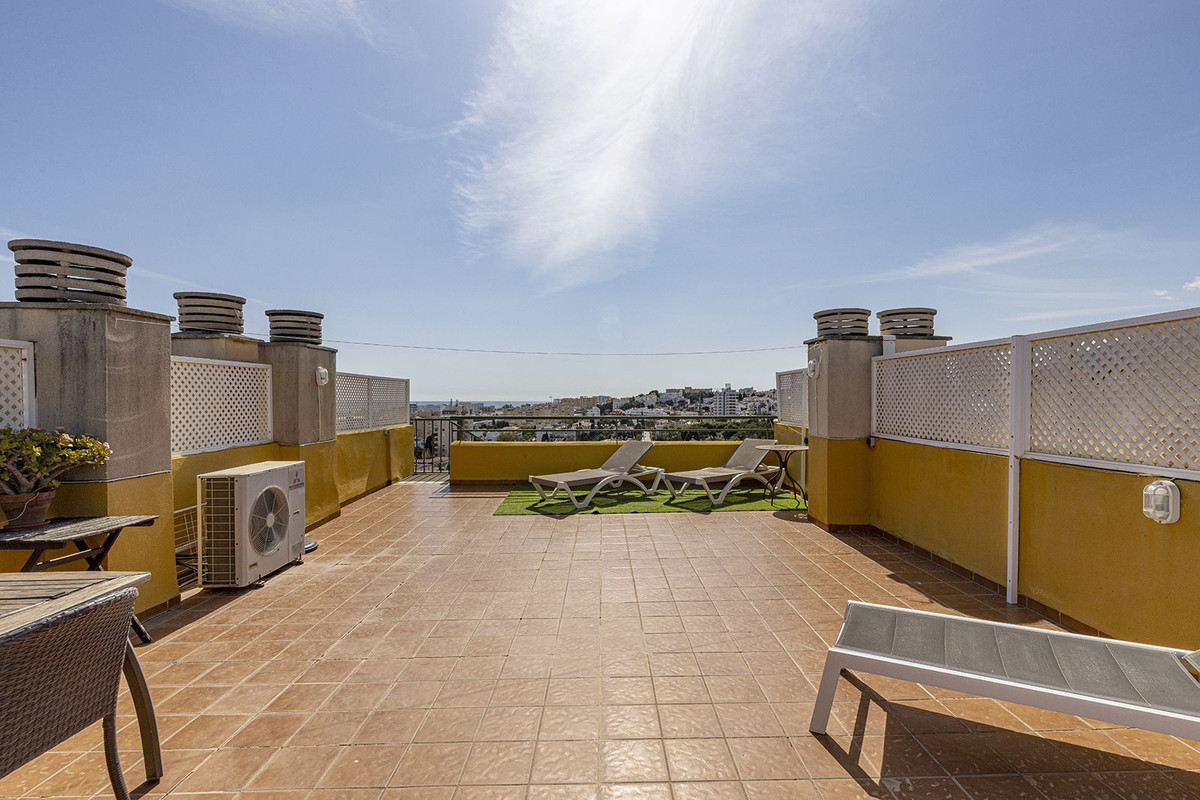 2 Bed Apartment for sale in La Carihuela Costa Del Sol, Málaga, Spain