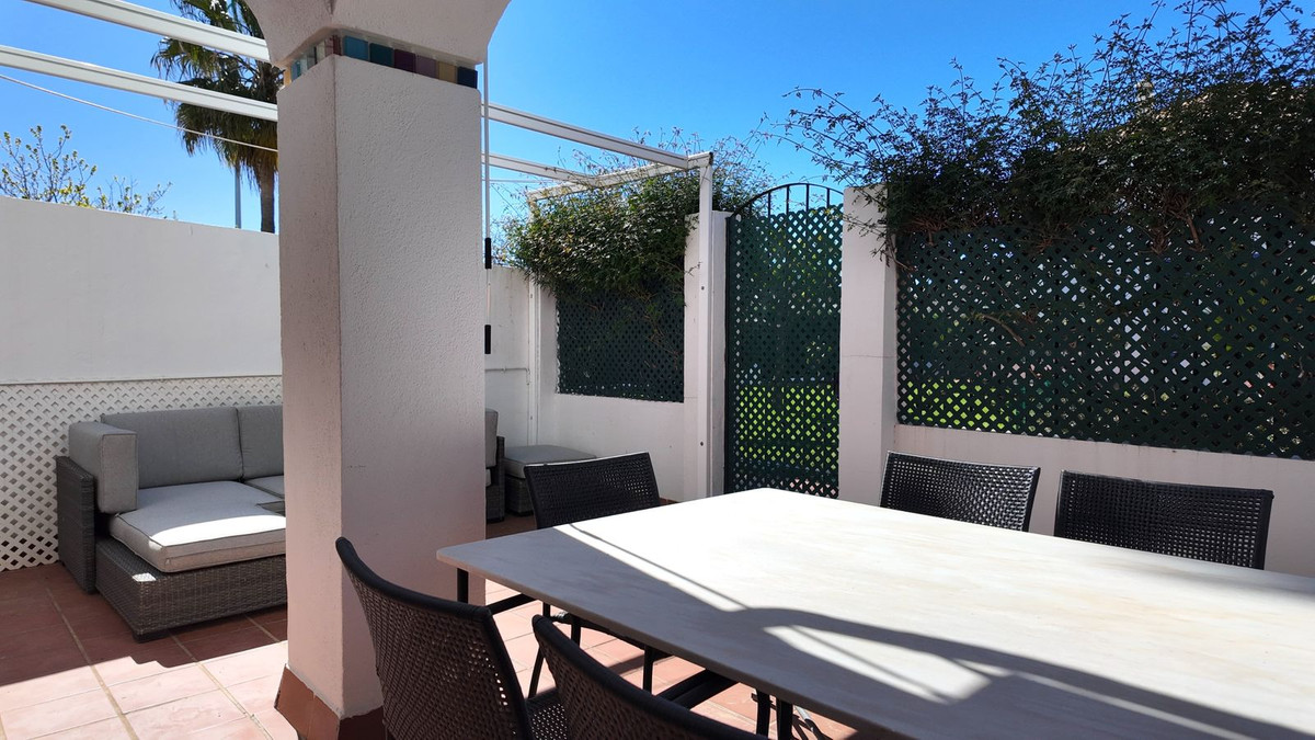 5 Bed Townhouse for sale in San Pedro De Alcántara Costa Del Sol, Málaga, Spain
