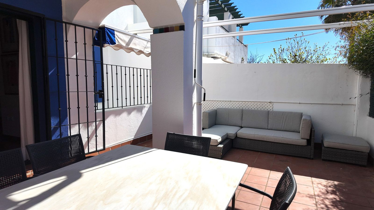 5 Bed Townhouse for sale in San Pedro De Alcántara Costa Del Sol, Málaga, Spain