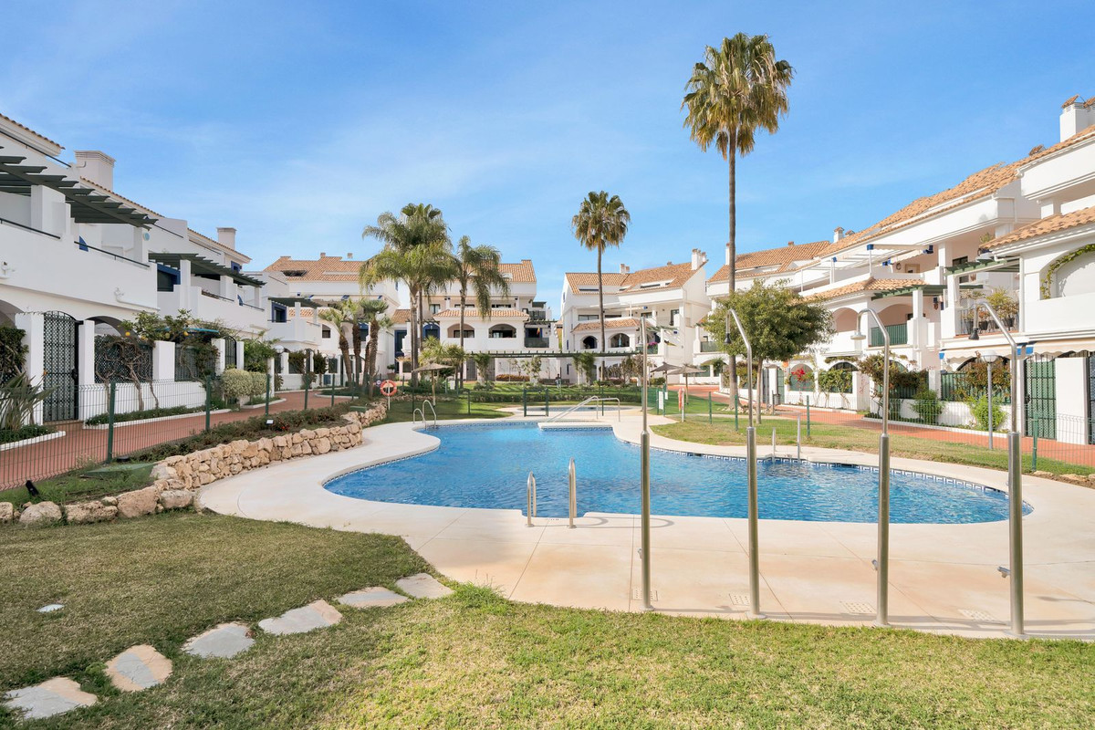 5 Bed Townhouse for sale in San Pedro De Alcántara Costa Del Sol, Málaga, Spain