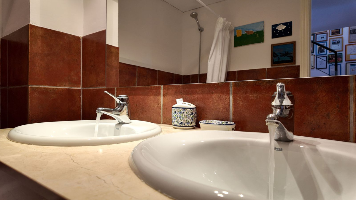 5 Bed Townhouse for sale in San Pedro De Alcántara Costa Del Sol, Málaga, Spain