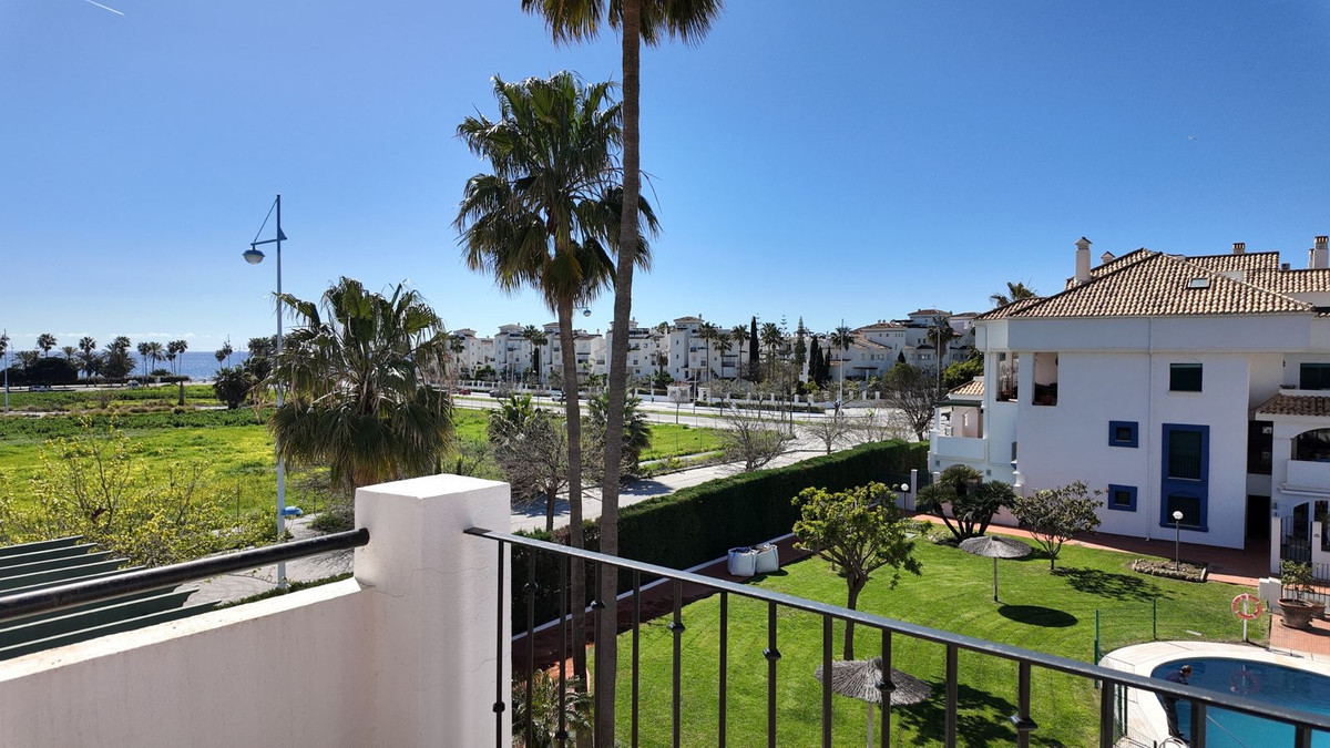 5 Bed Townhouse for sale in San Pedro De Alcántara Costa Del Sol, Málaga, Spain