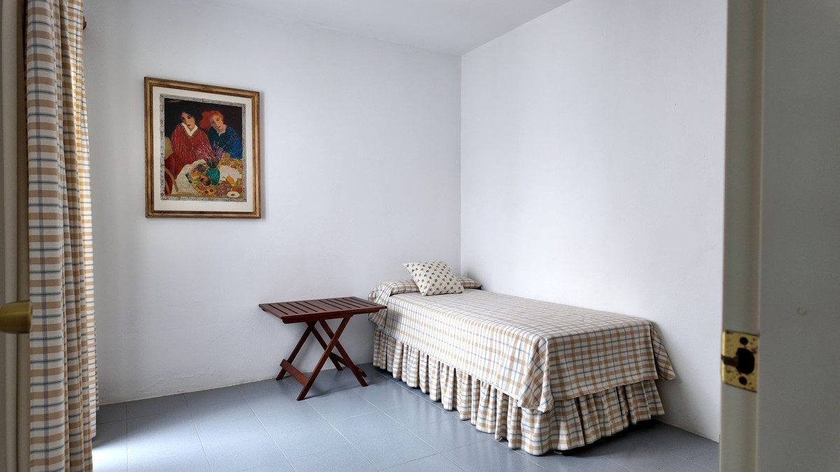 5 Bed Townhouse for sale in San Pedro De Alcántara Costa Del Sol, Málaga, Spain