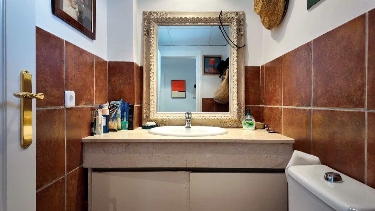 5 Bed Townhouse for sale in San Pedro De Alcántara Costa Del Sol, Málaga, Spain