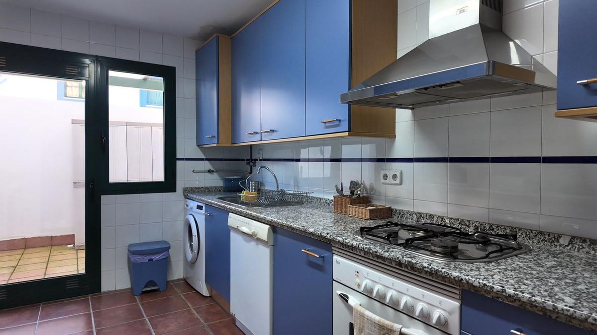 5 Bed Townhouse for sale in San Pedro De Alcántara Costa Del Sol, Málaga, Spain