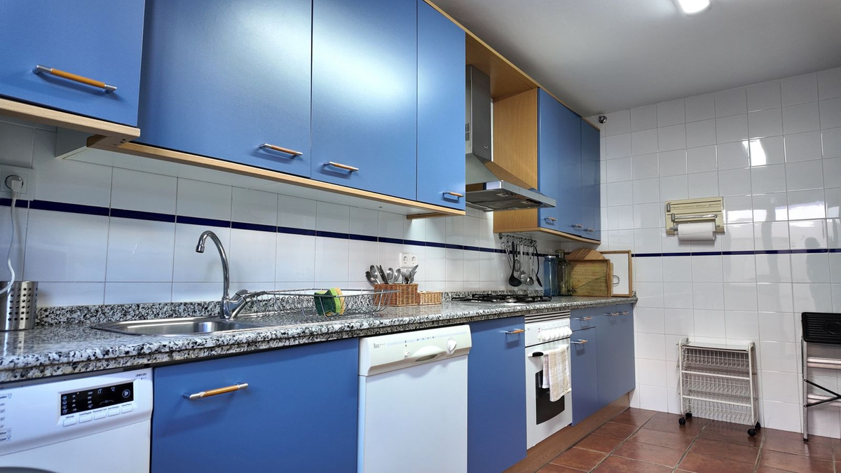 5 Bed Townhouse for sale in San Pedro De Alcántara Costa Del Sol, Málaga, Spain