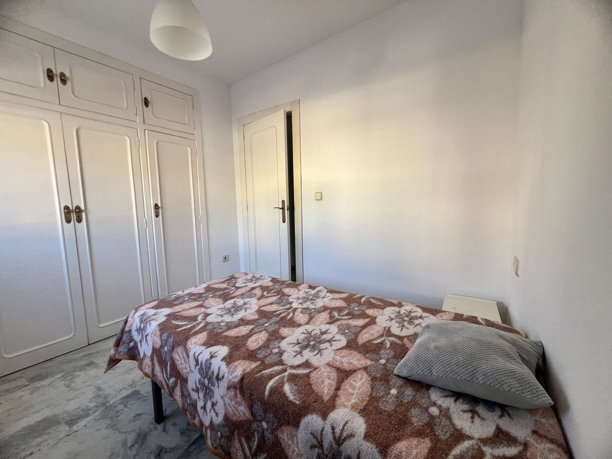 Se vende Apartamento Planta Media de 3 dormitorios en Costa Del Sol, Málaga, España