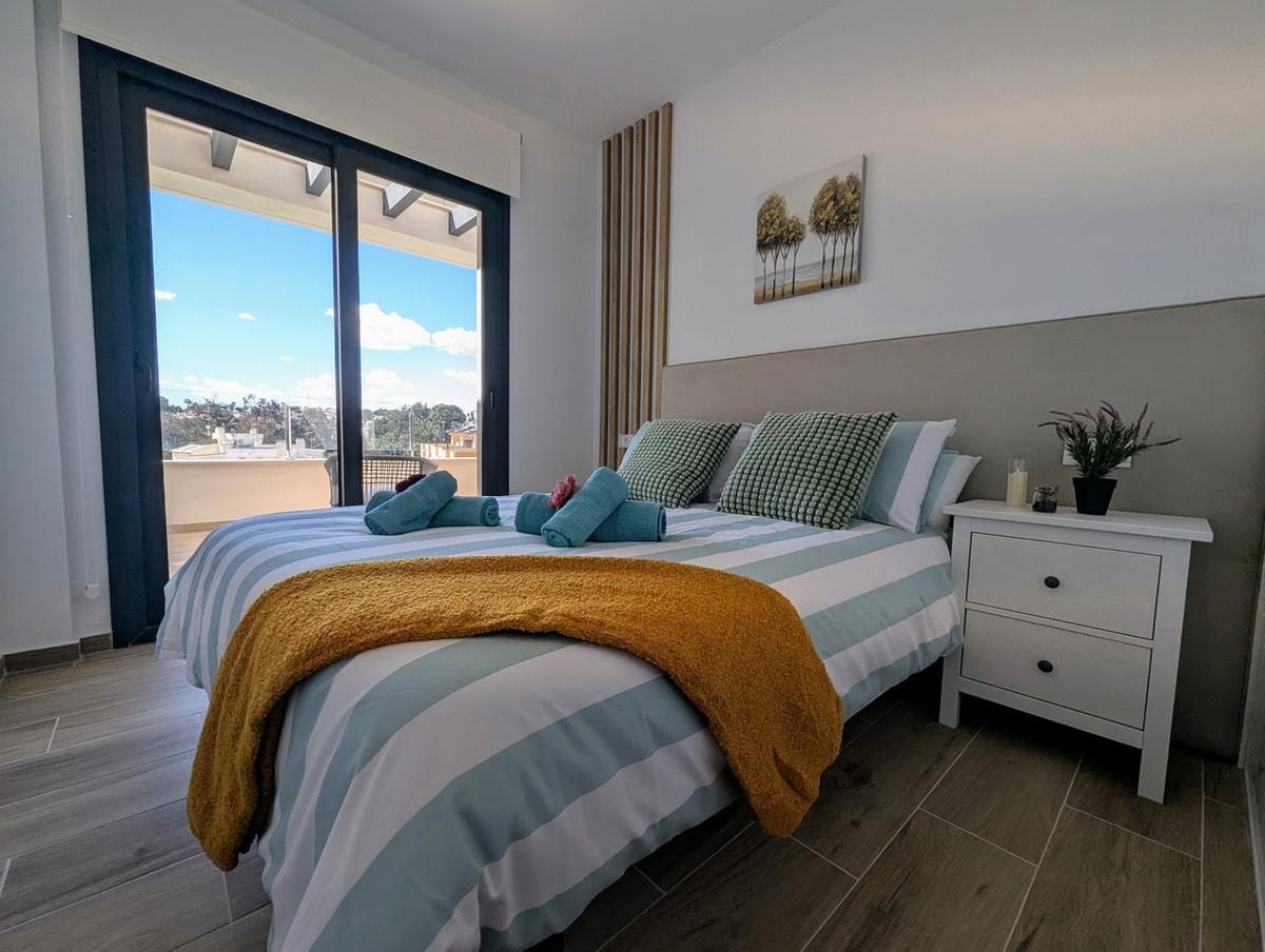 2 Bed Apartment for sale in Villamartin Costa Blanca, Alicante, Spain
