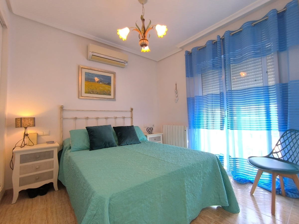 Se vende Villa - Chalet de 3 dormitorios en Costa Blanca, Alicante, España