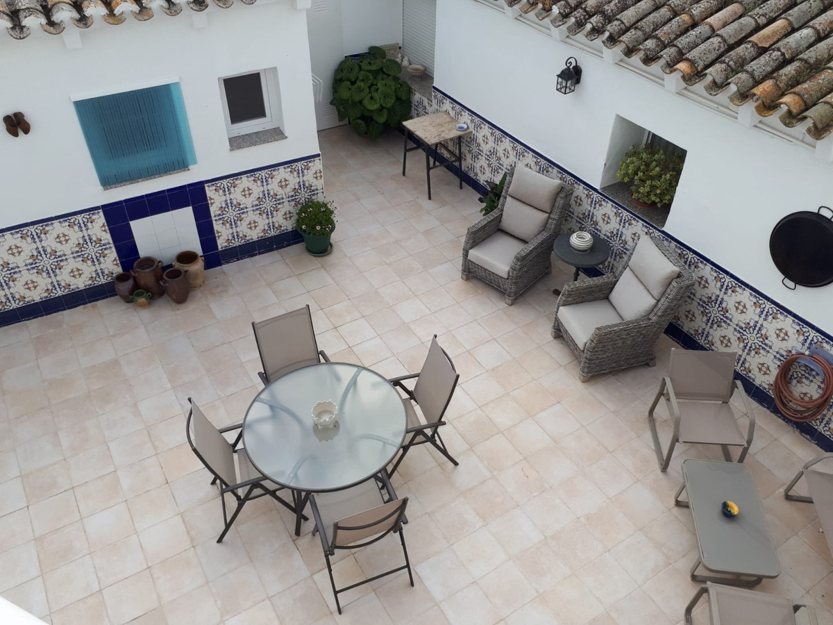 Se vende Villa - Chalet de 10 dormitorios en Costa Blanca, Alicante, España