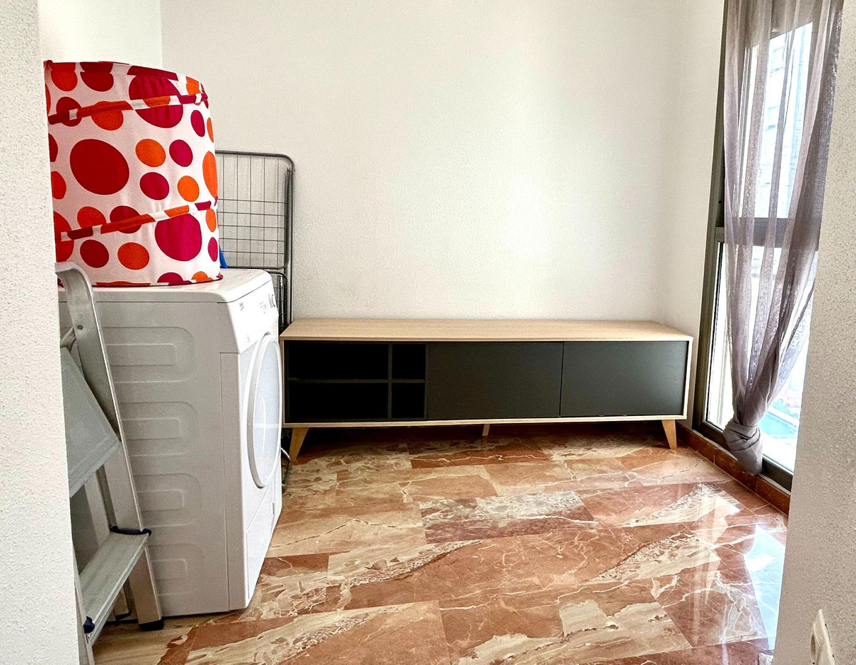 Se vende Apartamento Planta Media de 3 dormitorios en Costa Blanca, Alicante, España