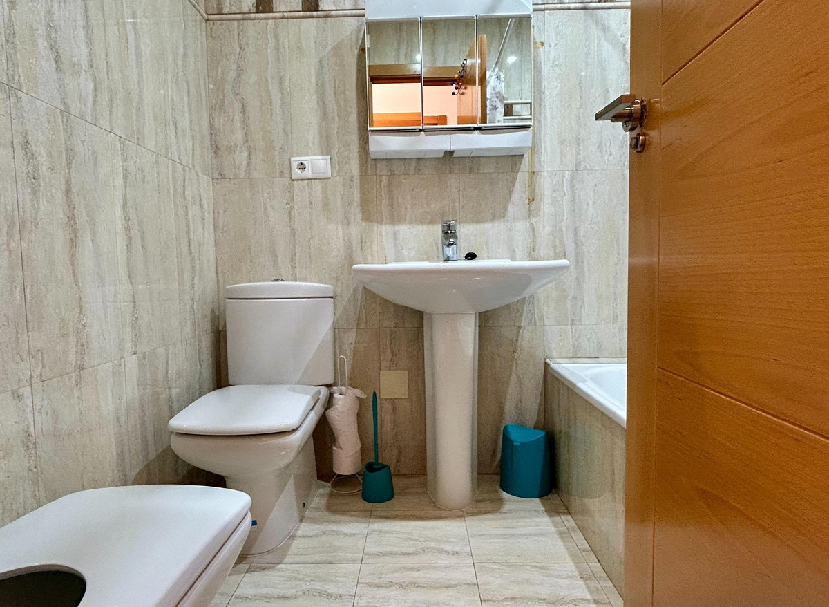 Se vende Apartamento Planta Media de 3 dormitorios en Costa Blanca, Alicante, España